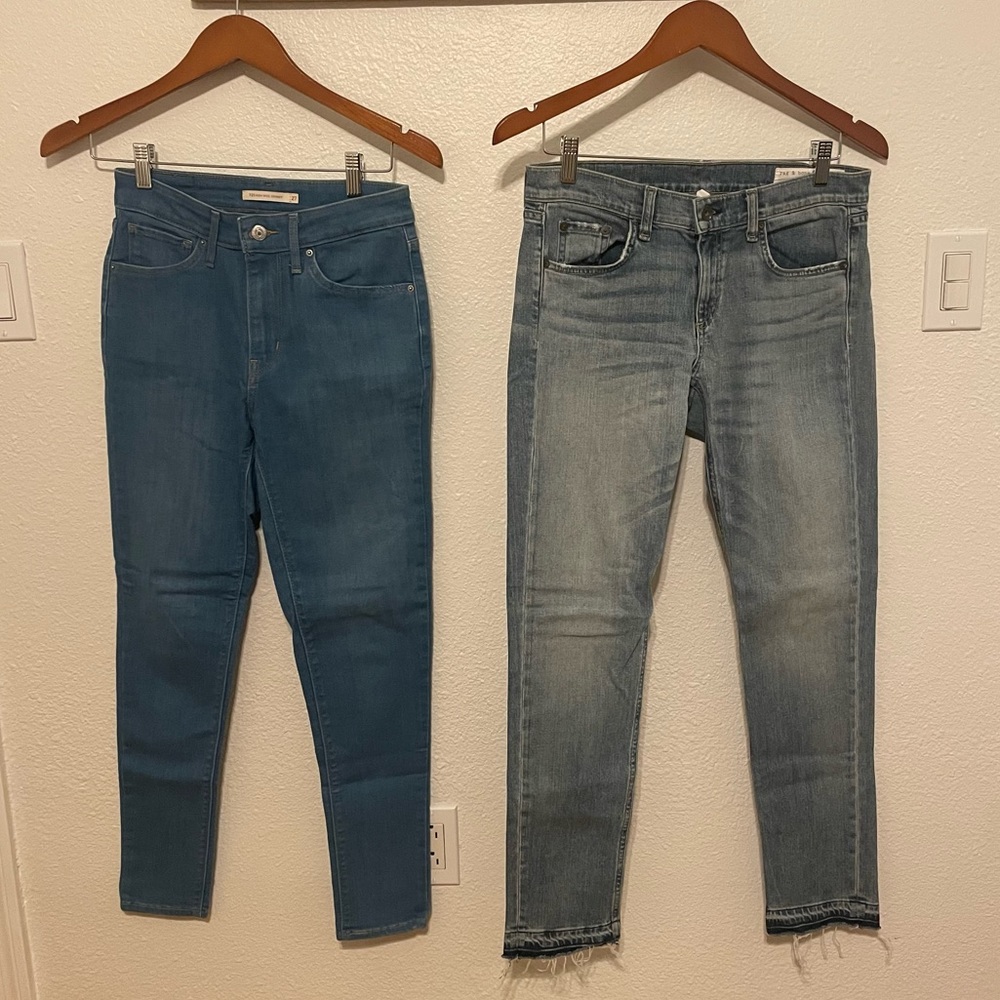 2 jeans size 27